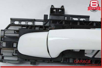15-20 Mercedes W213 E300 Front Left Side Exterior Door Handle Keyless Go OEM