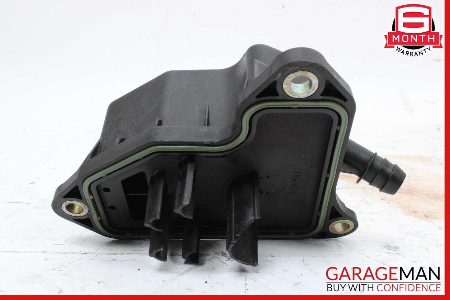 06-15 Mercedes R171 SLK300 E350 C300 Engine Oil Separator Cover 2720160134 OEM