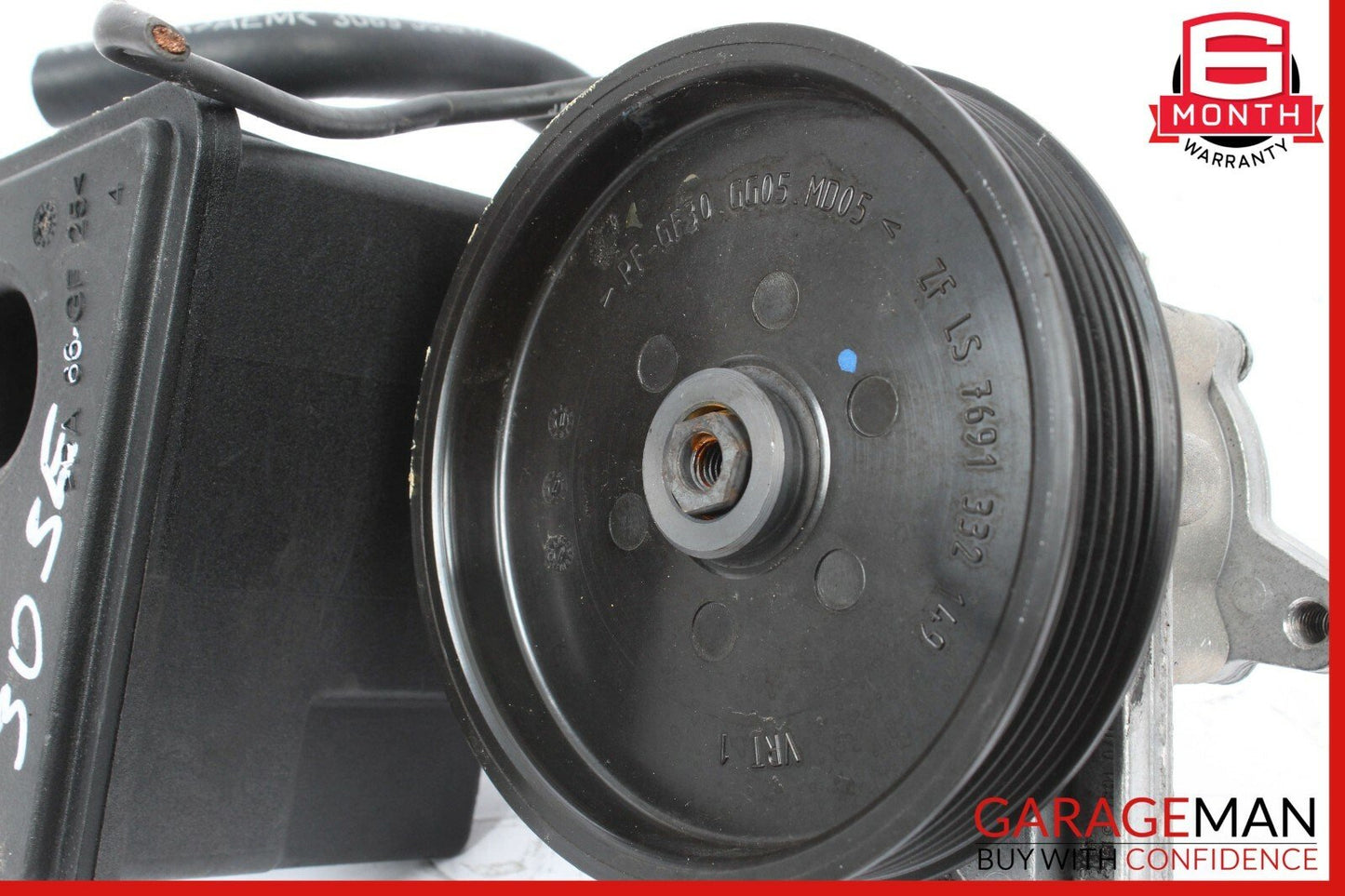 92-93 Mercedes W140 300SE Power Steering Pump Reservoir Assembly OEM