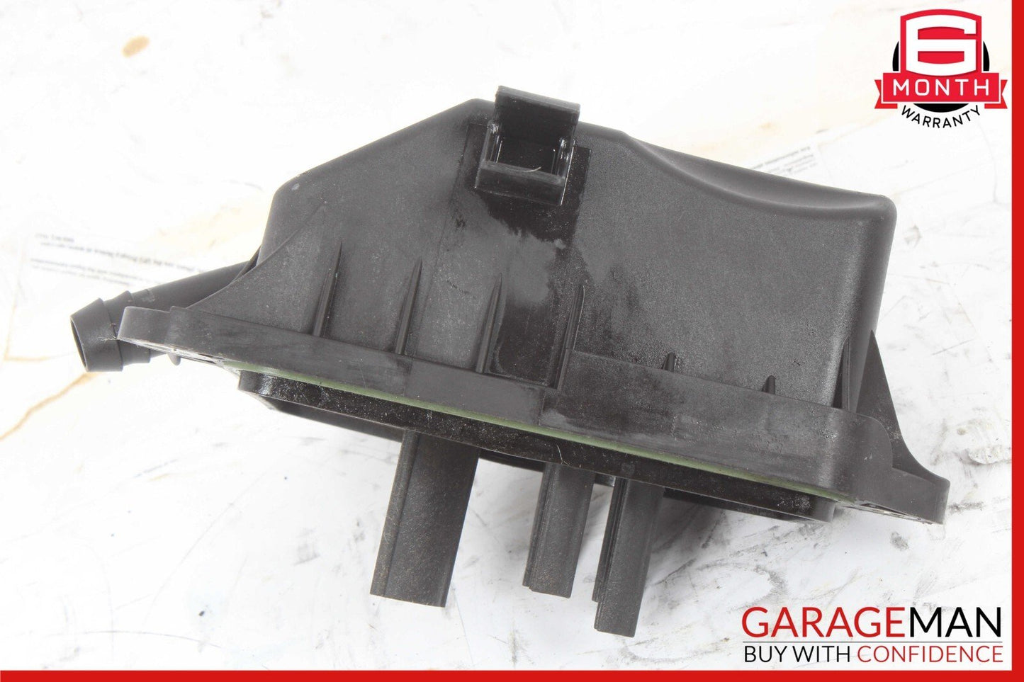 06-15 Mercedes W211 E350 SLK300 C300 Engine Oil Separator Cover 2720160134 OEM