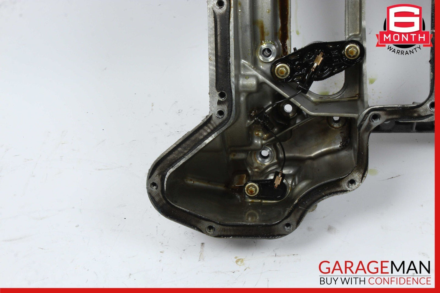 05-11 Mercedes W212 E350 C350 Engine Upper Oil Sump Baffle Pan 2720142102 OEM
