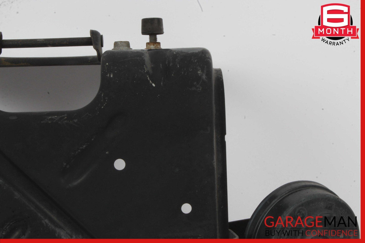 06-13 Mercedes W251 R350 Front Center Core Radiator Support Horn Bracket Assy