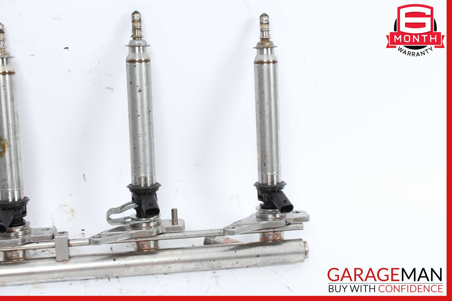 11-19 Mercedes W218 CLS550 E550 Left Side Fuel Injection Rail Line w/ Injectors