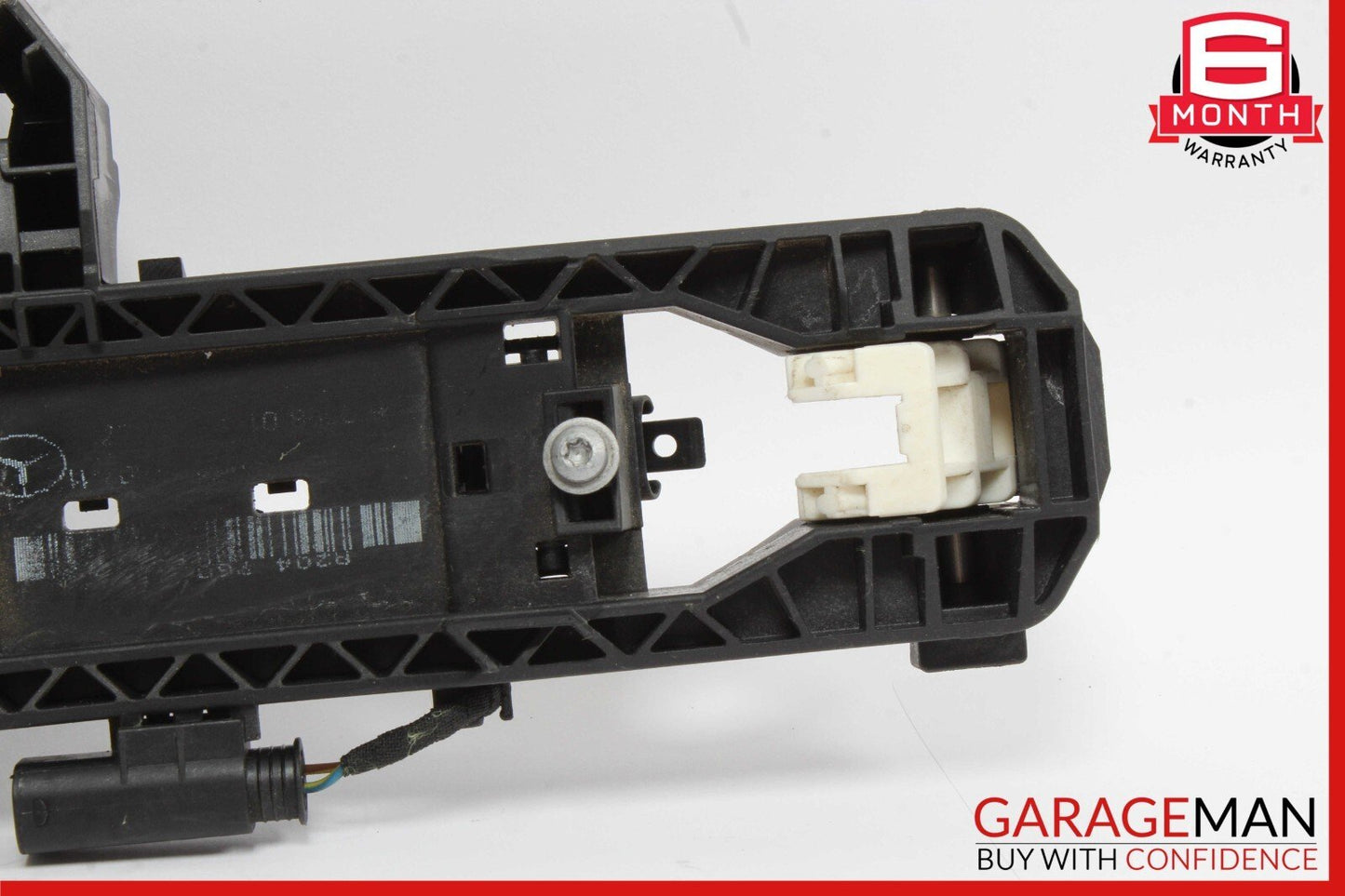 12-18 Mercedes W218 CLS550 Front Left Side Exterior Door Handle Bezel