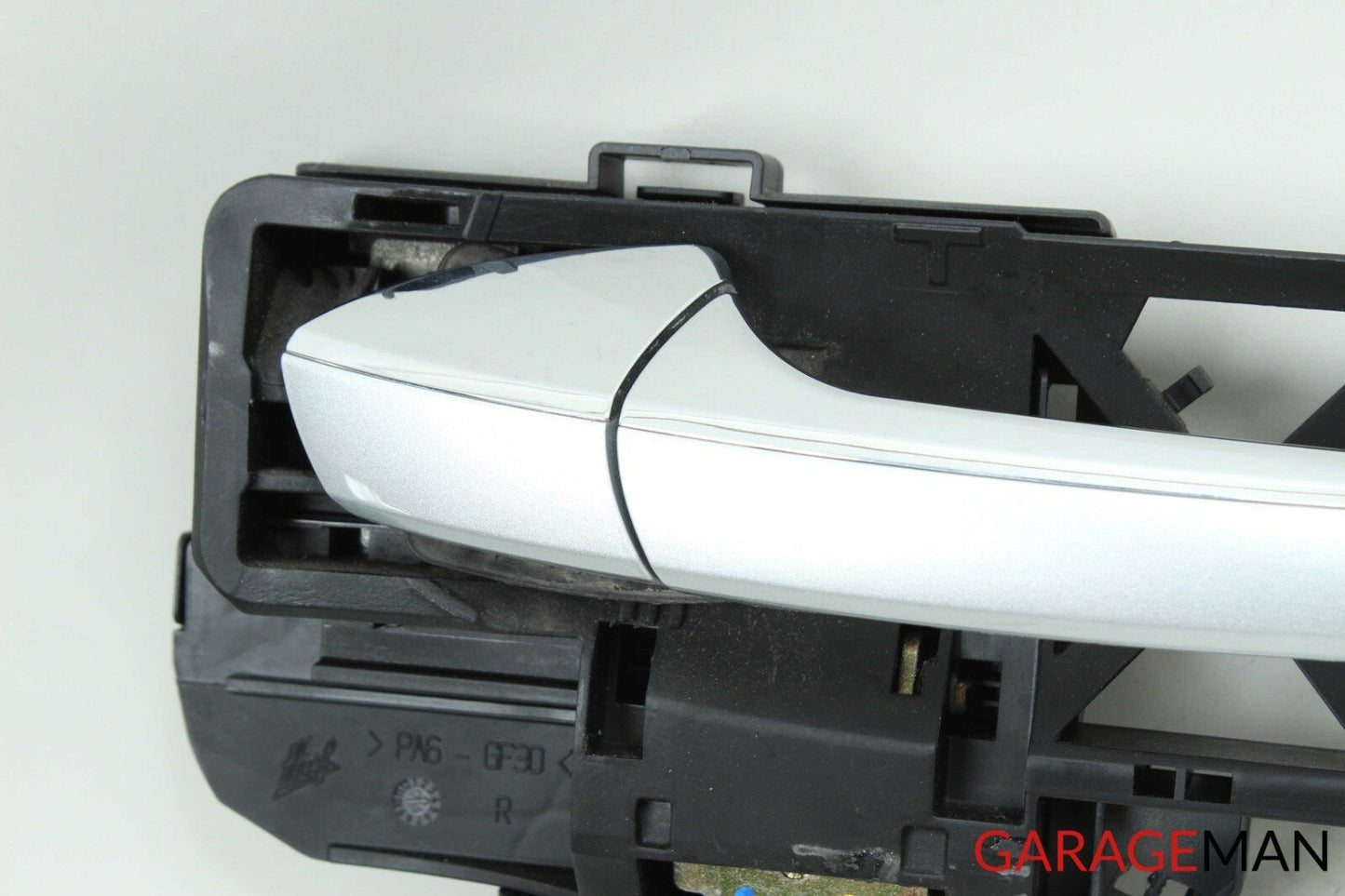 07-13 Mercedes W221 S550 S65 Front Right Passenger Side Exterior Door Handle OEM