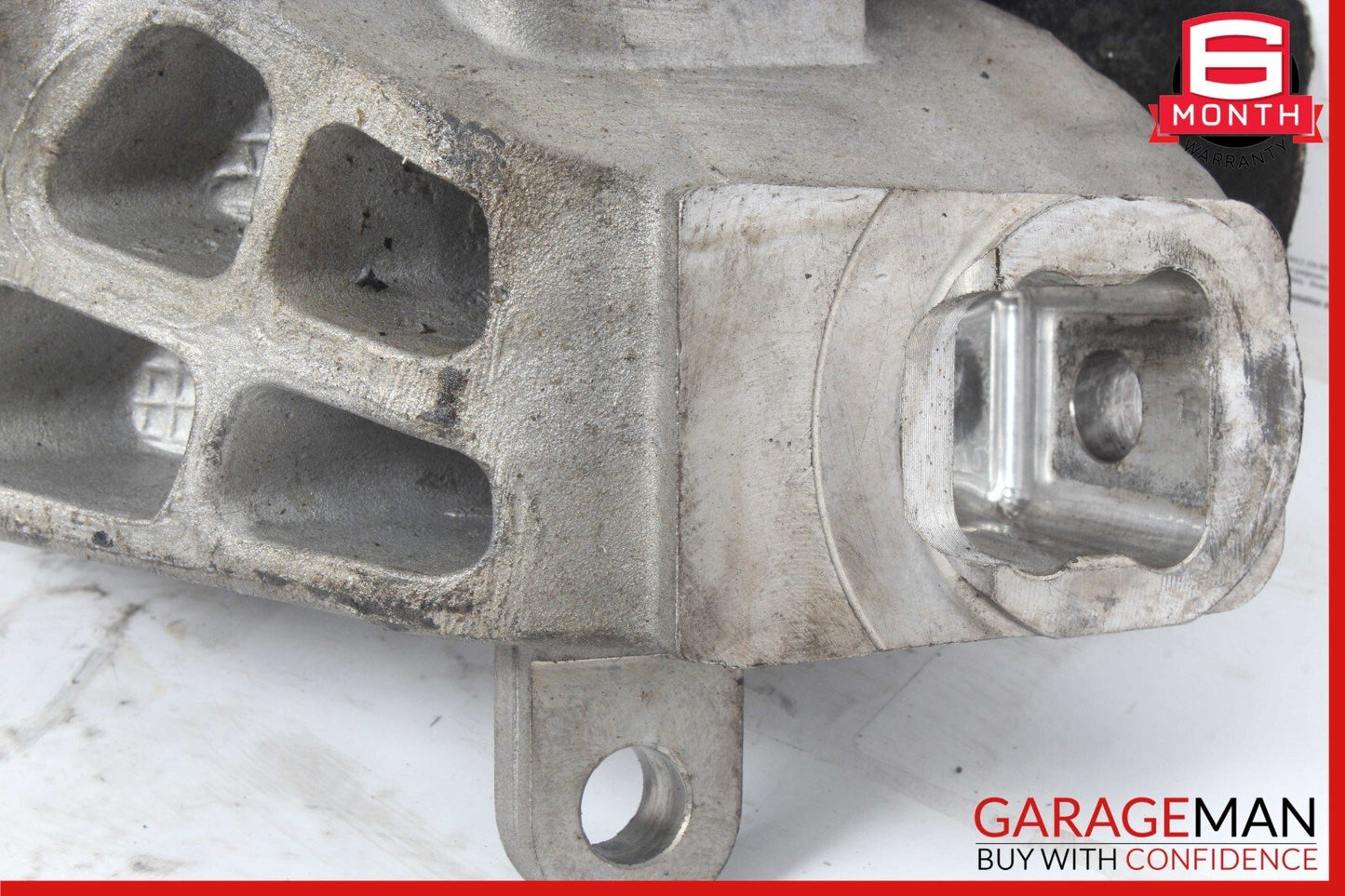 14-18 Maserati Ghibli M157 3.0L Engine Motor Right Side Bracket Mount OEM