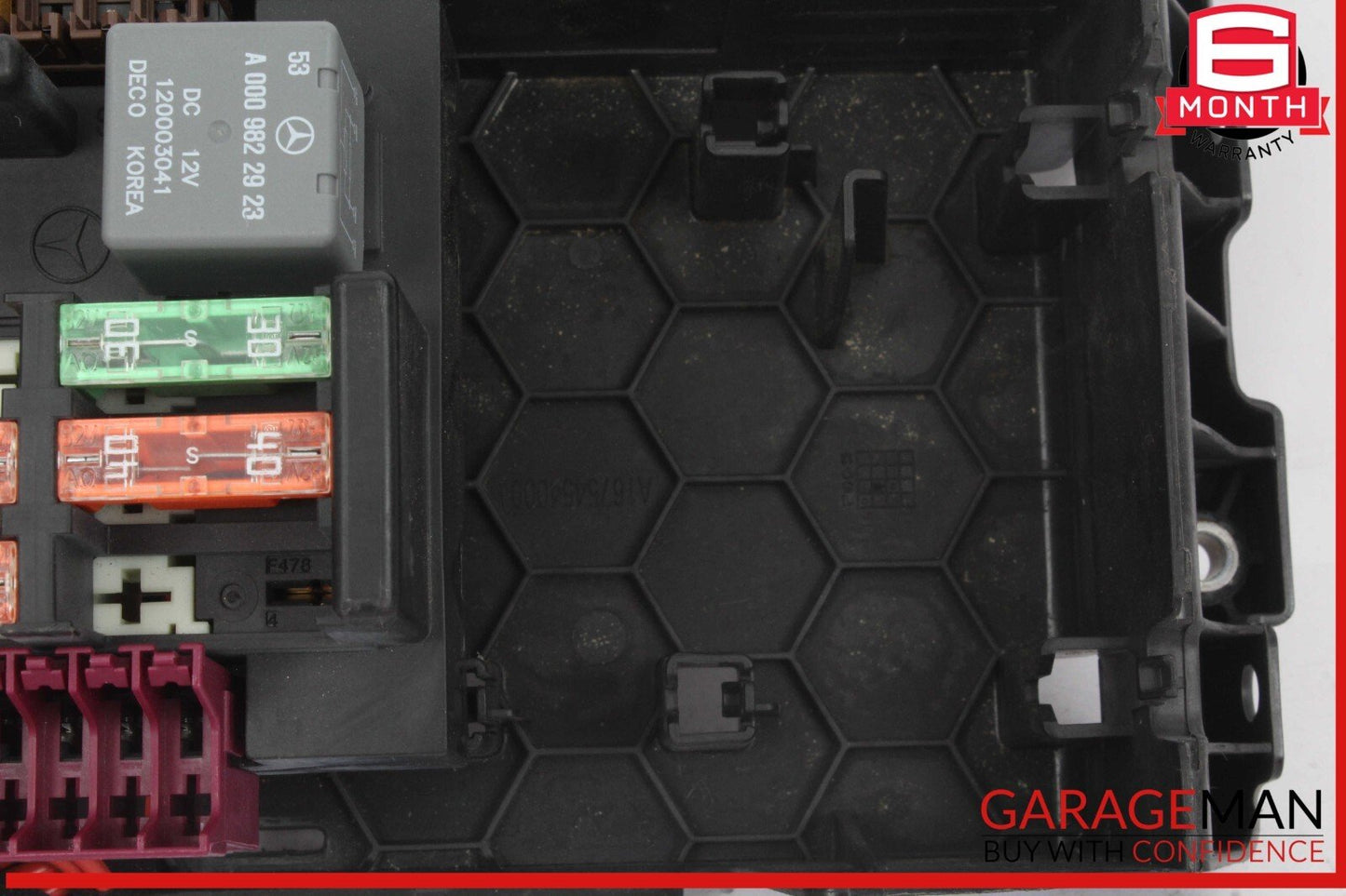 16-22 Mercedes X253 GLC300 4MATIC Dash Cabin Fuse Relay Box 2135400414 OEM