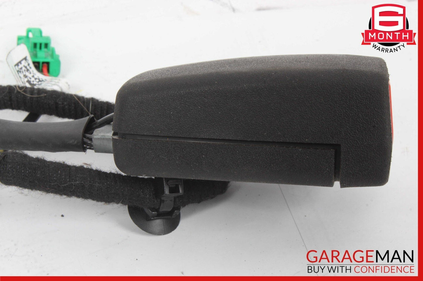 17-19 Alfa Romeo Giulia Front Right Side Seat Belt Seatbelt Receiver Buckle OEM