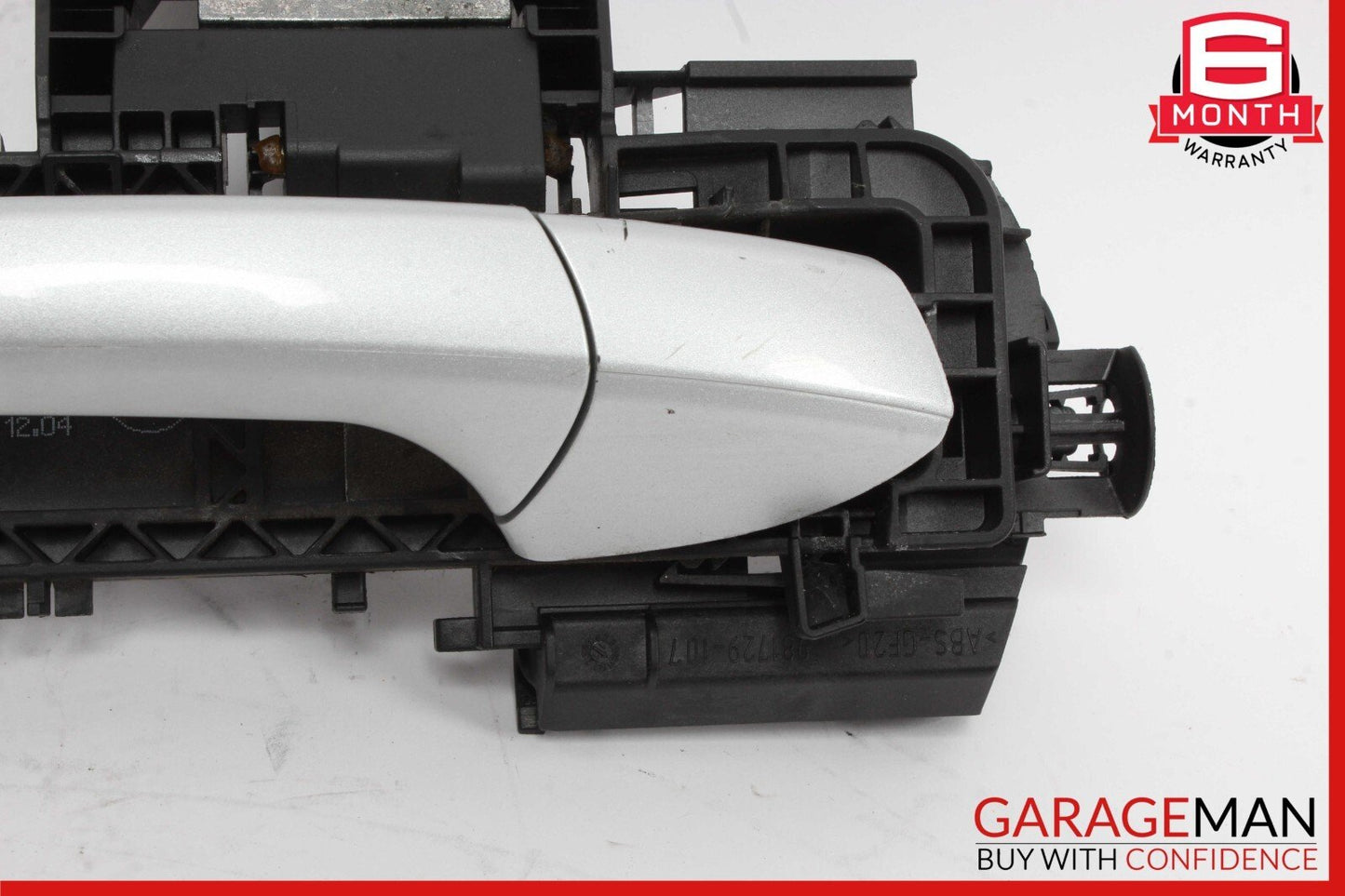 12-14 Mercedes W204 C250 Sedan Right Side Exterior Door Handle Iridium Silver
