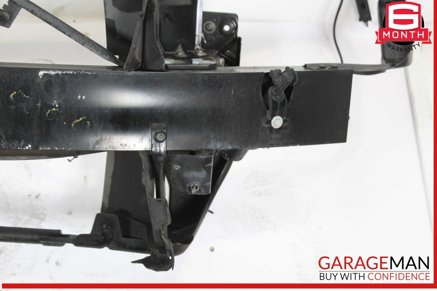03-08 Mercedes R230 SL500 Front Reinforcement Bar Upper Radiator Support Clip