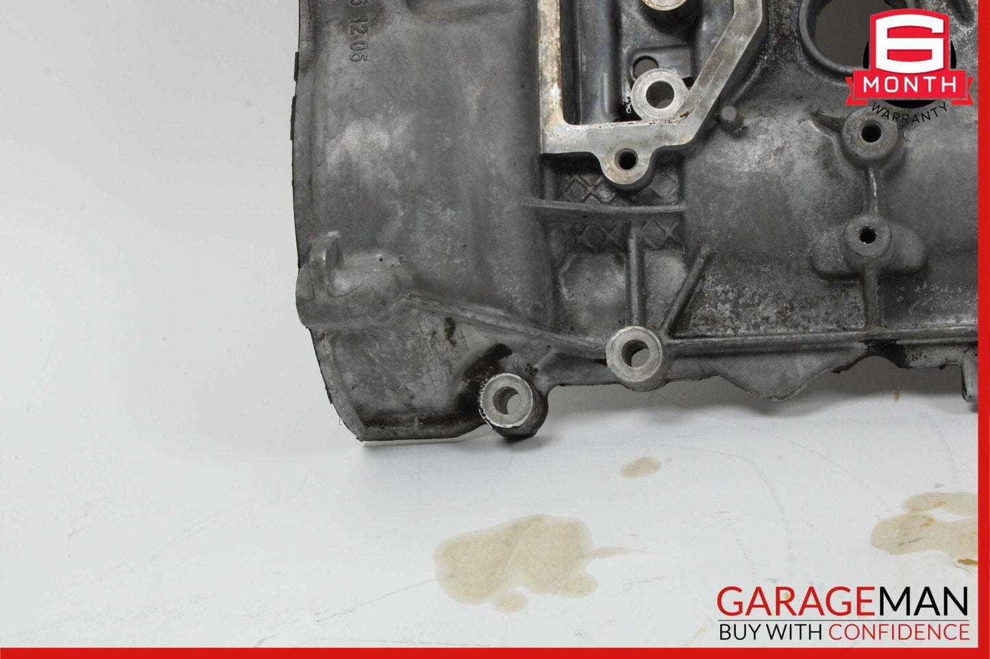 06-09 Mercedes W211 E350 CLK350 SLK350 Left Cylinder Head Cover 2720161205 OEM