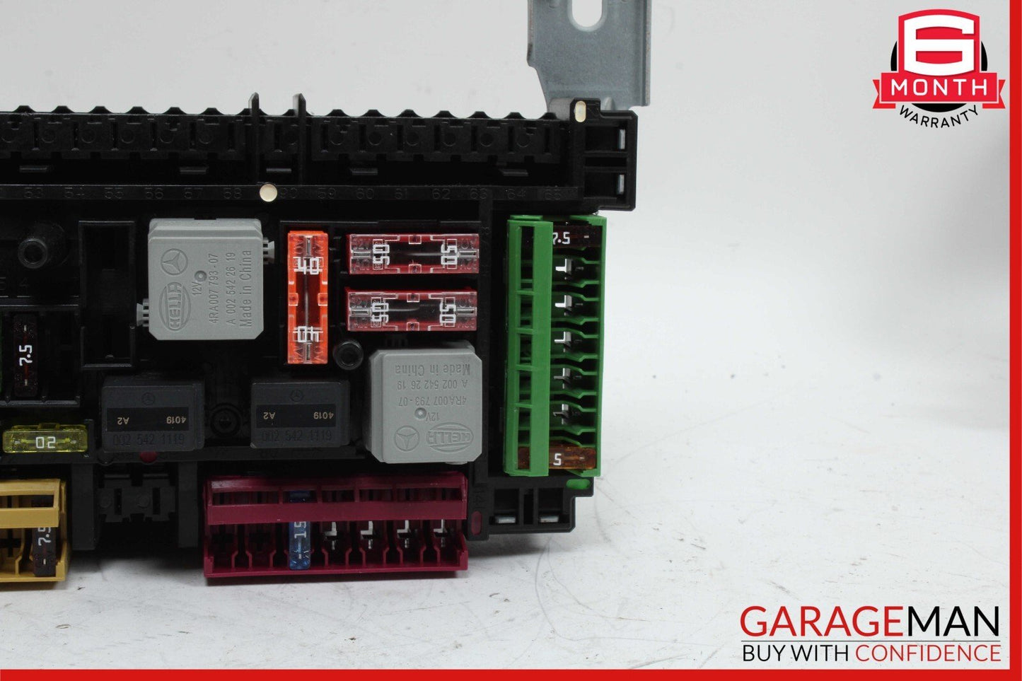 12-14 Mercedes W204 C350 C300 C250 Rear SAM Relay Fuse Junction Box Assembly