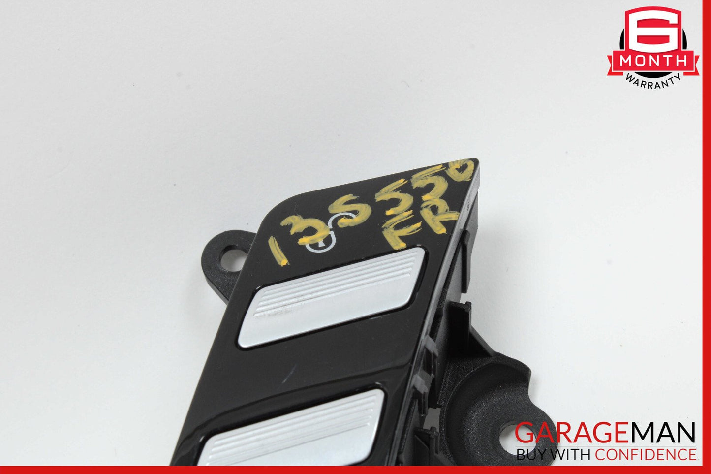 07-14 Mercedes W221 S550 CL550 Door Lock Switch Front Right Side 2218213151 OEM