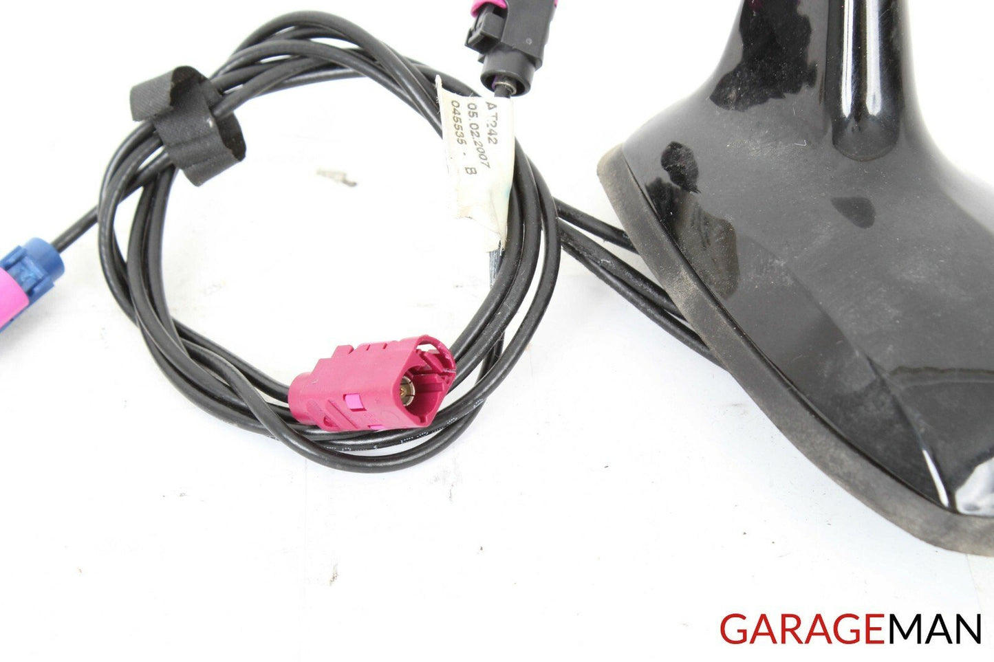 07-13 Mercedes W221 S550 Rear Roof Shark Fin Antenna GPS Black 2218203275 OEM