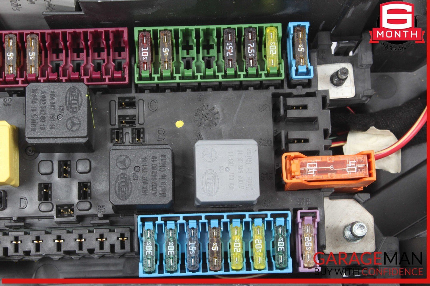 12-16 Mercedes X166 GL450 GL550 ML550 Rear Relay Fuse Box 1669063901 OEM