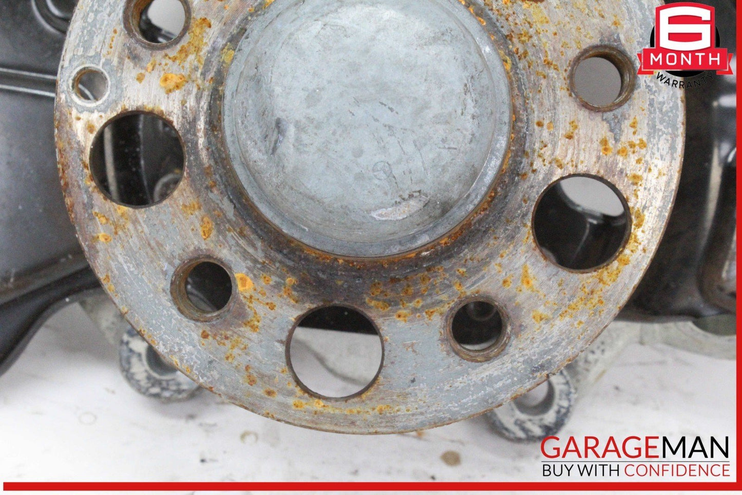 10-16 Mercedes W212 E350 Front Right Side Wheel Spindle Knuckle Wheel Hub OEM
