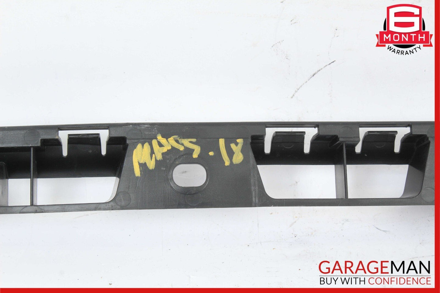 15-23 Porsche Macan S 95 Rear Left Sideskirt Rocker Molding Bracket 95B853537