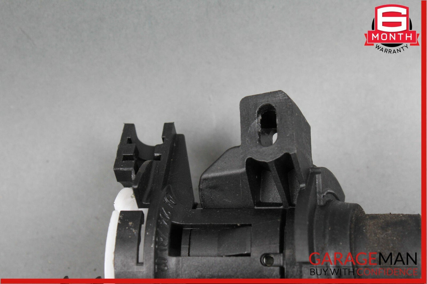 08-11 Mercedes W204 C250 C300 Trunk Lid Latch Lock 2047500261 OEM