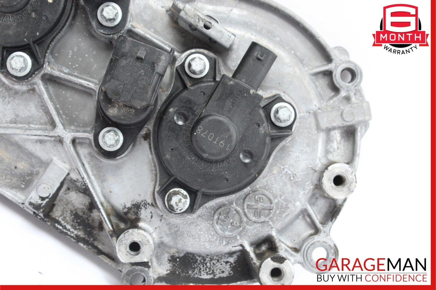 Mercedes C300 E550 R350 CLK350 Front Left Engine Timing Chain Valve Cover Plate