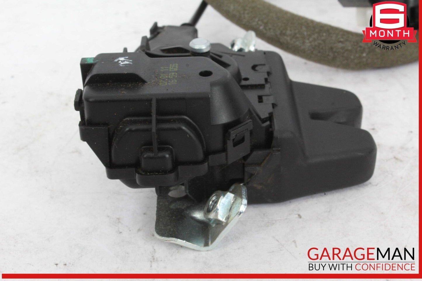 08-17 Mercedes W205 C300 C250 Trunk Lid Latch Lock Actuator 2047500185 OEM