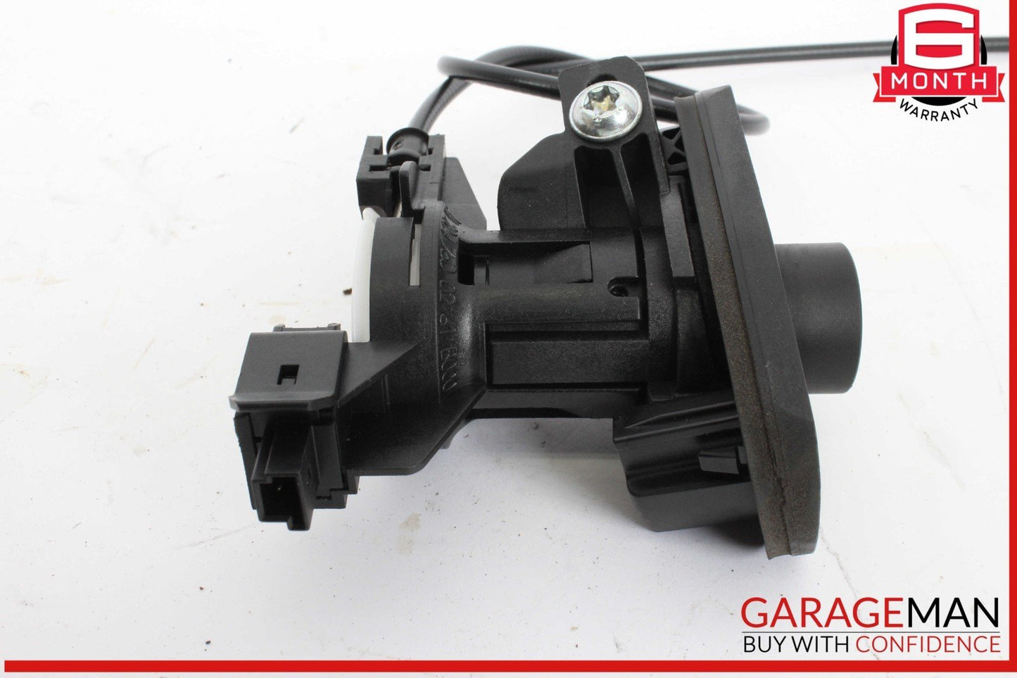 08-17 Mercedes W204 C300 C350 Trunk Lid Latch Lock Actuator 2047500185 OEM