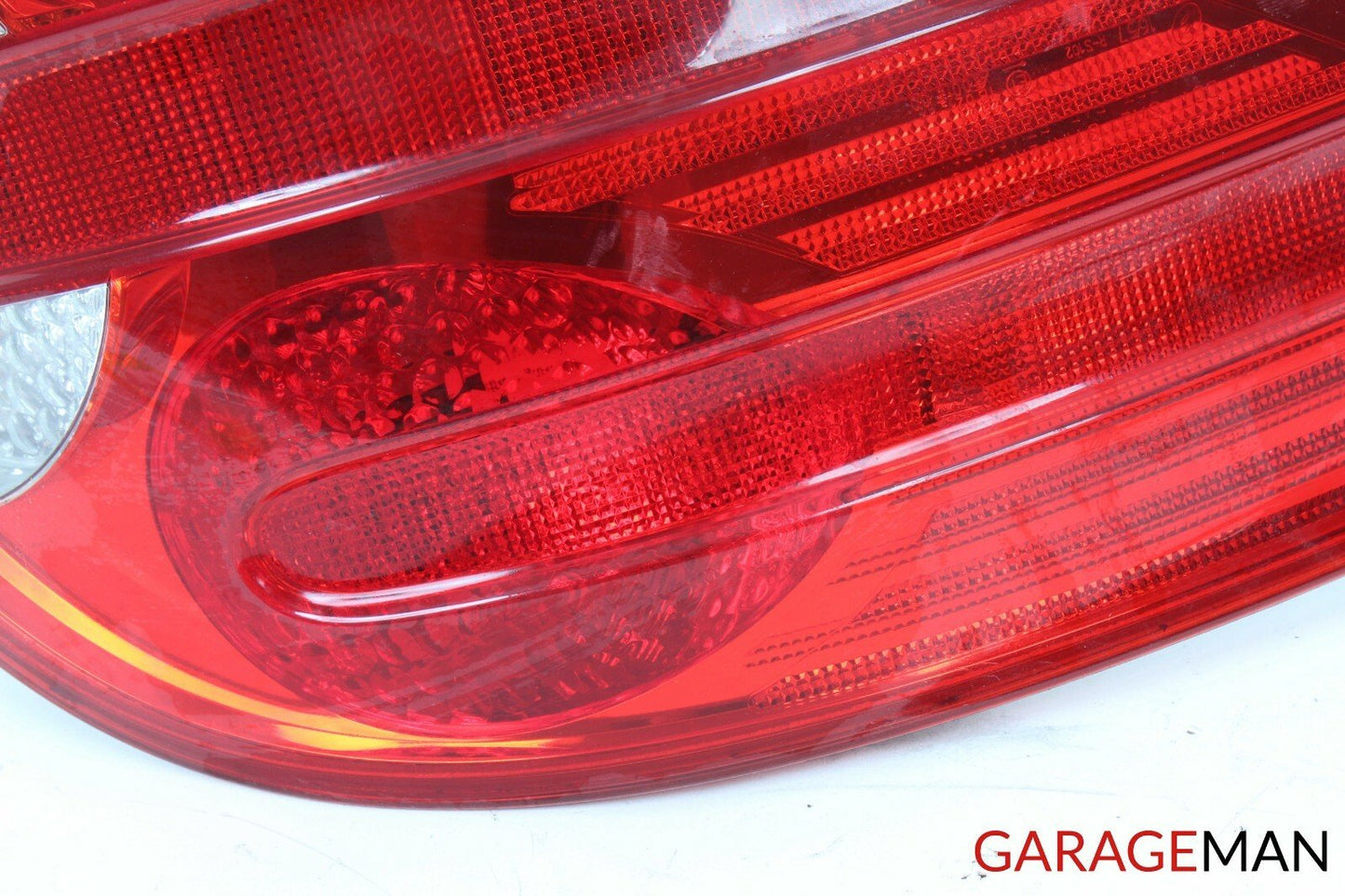 06-10 MERCEDES W251 R350 R550 REAR LEFT DRIVER SIDE TAIL LIGHT LAMP OEM