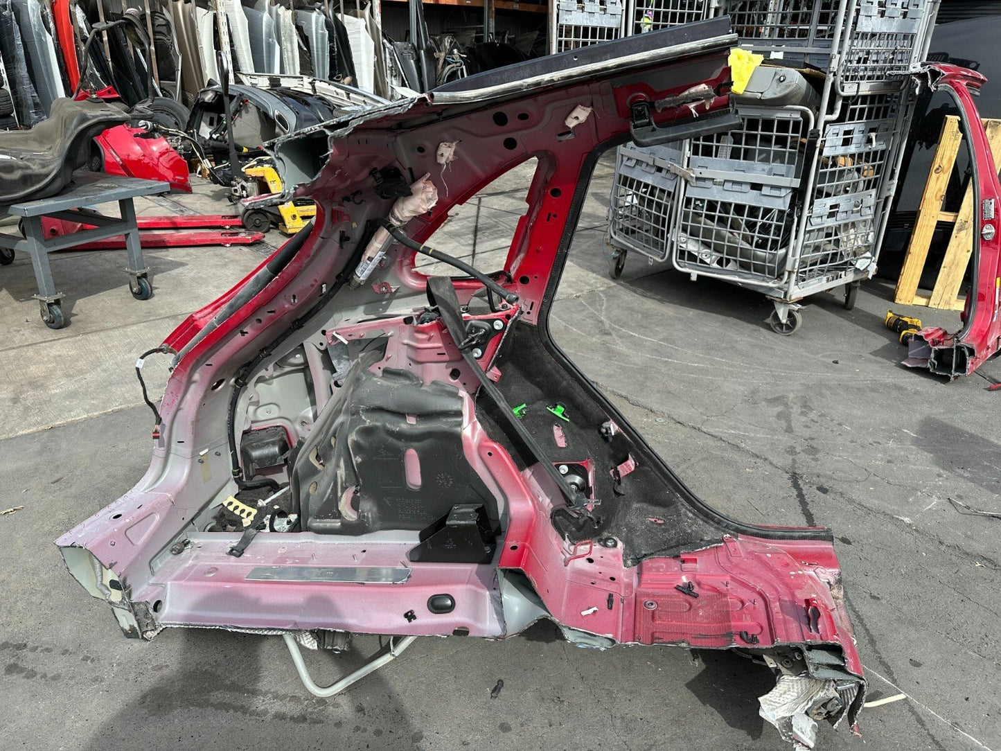 15-18 Porsche Macan 95B Rear Left Side Exterior Body Quarter Panel Frame Assy