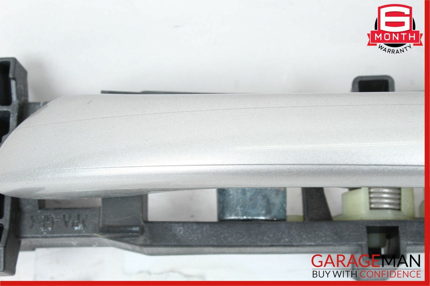 01-07 Mercedes W203 C230 Front Right Passenger Side Exterior Door Handle  OEM