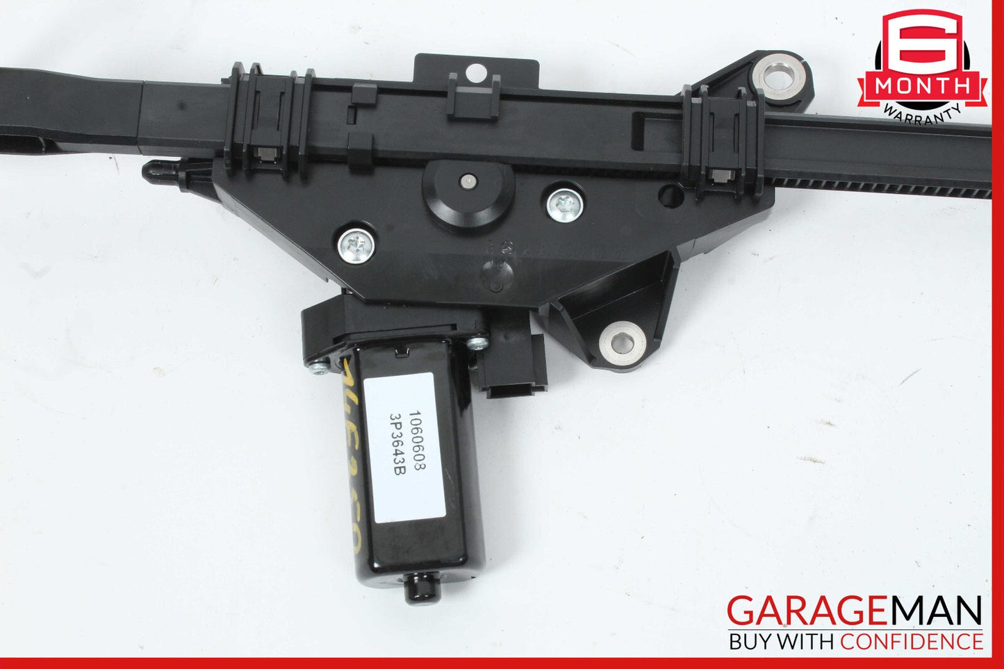 10-17 Mercedes W207 E350 Front Right Side Seat Belt Feeder Retractor OEM