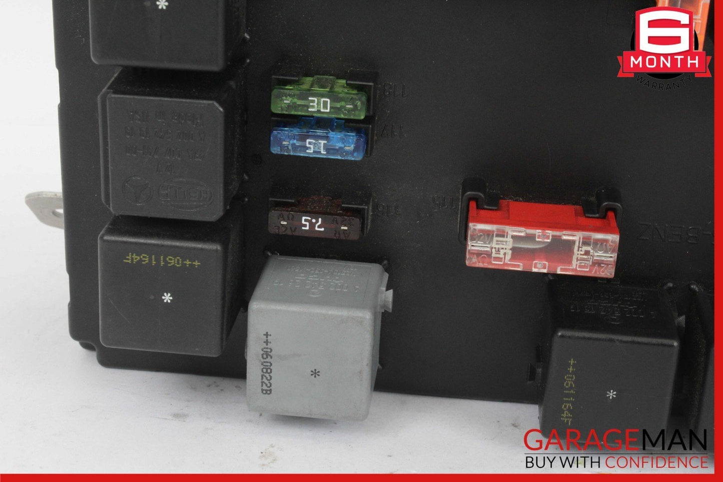 07-09 Mercedes W221 S550 S63 AMG CL550 Rear Trunk Fuse Relay Junction Box OEM