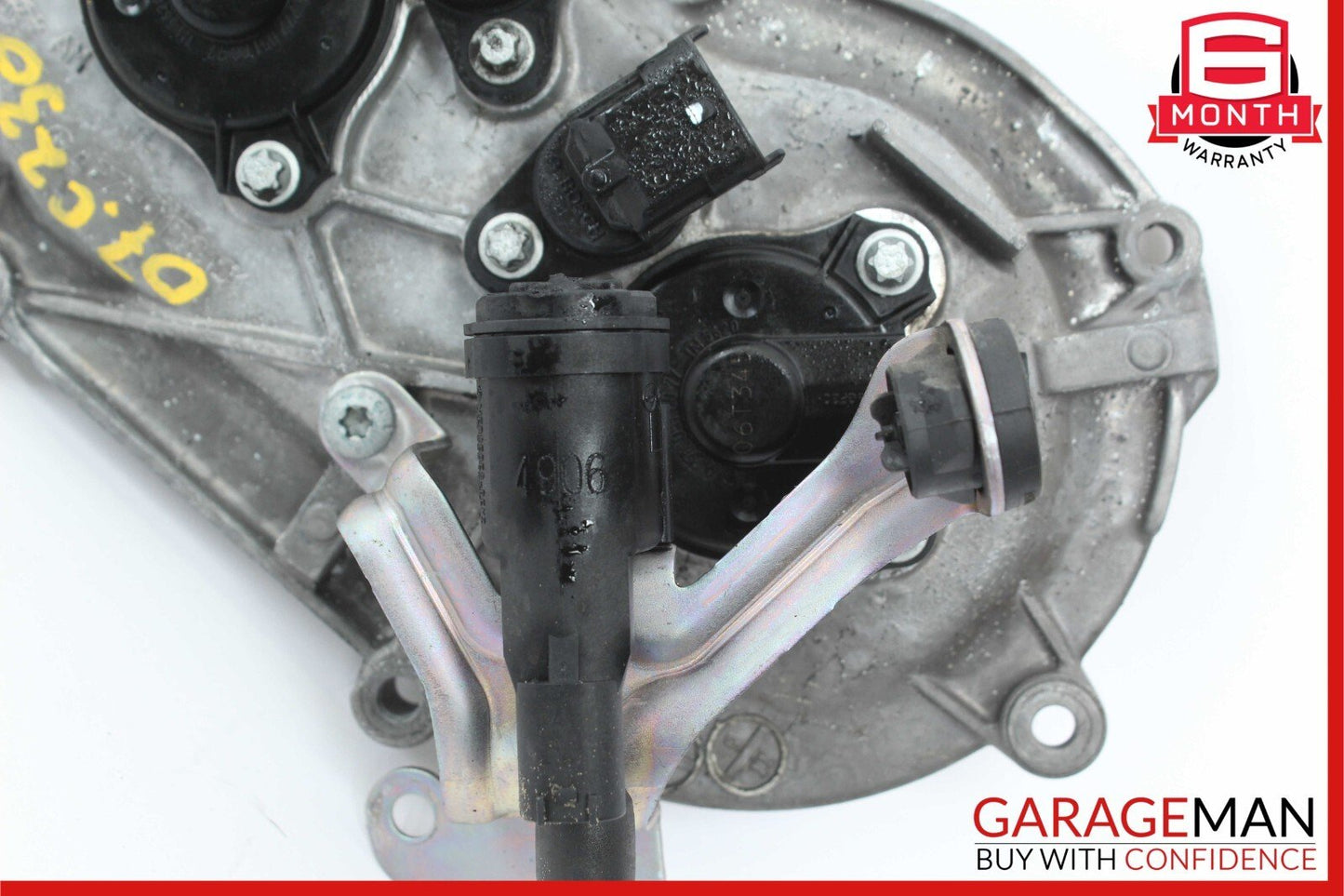 06-10 Mercedes W204 C230 S550 E350 Front Right Engine Timing Chain Cover Plate