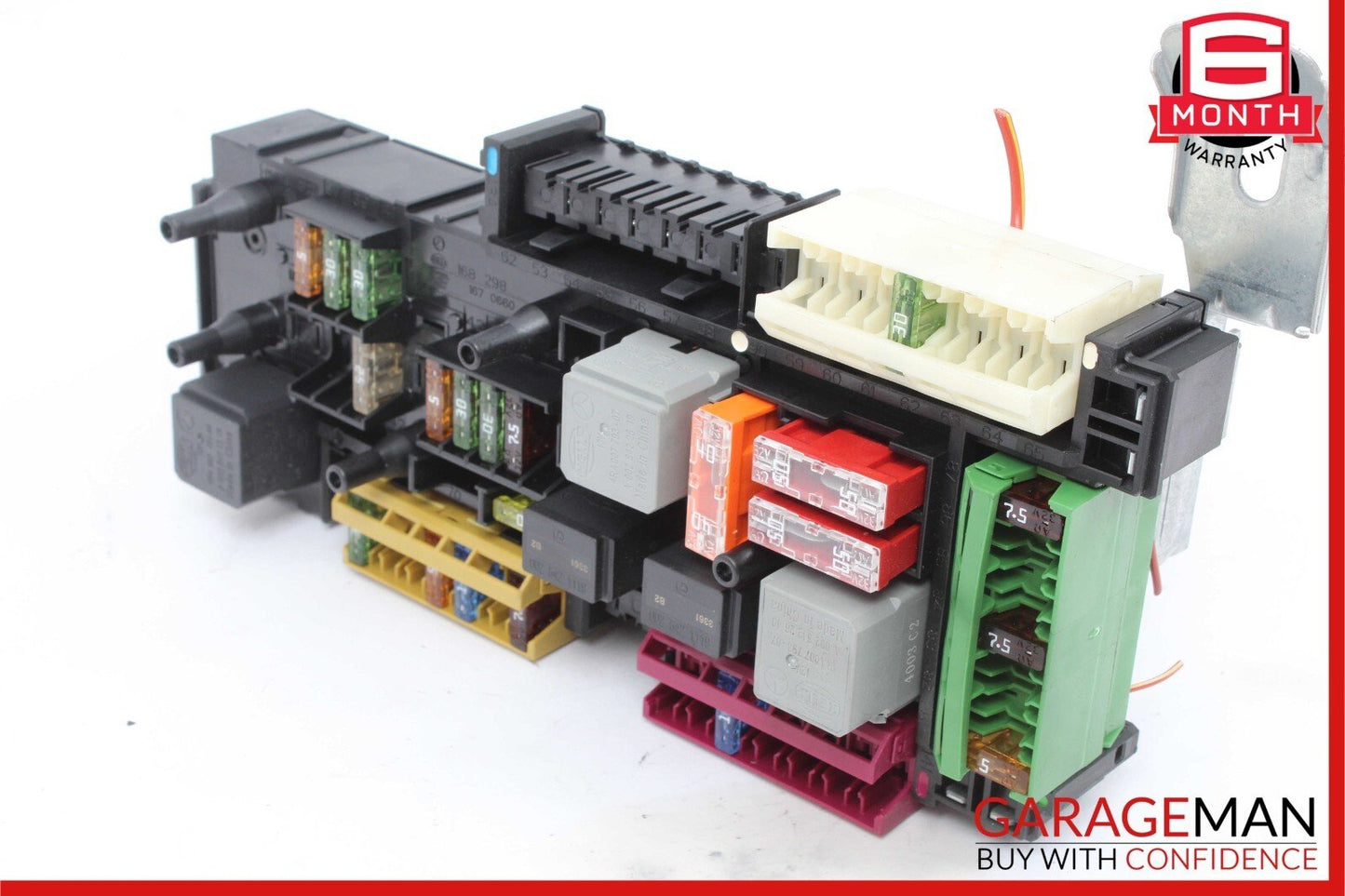 12-14 Mercedes W204 C250 C350 C63 AMG Rear SAM Module Relay Fuse Box Assembly