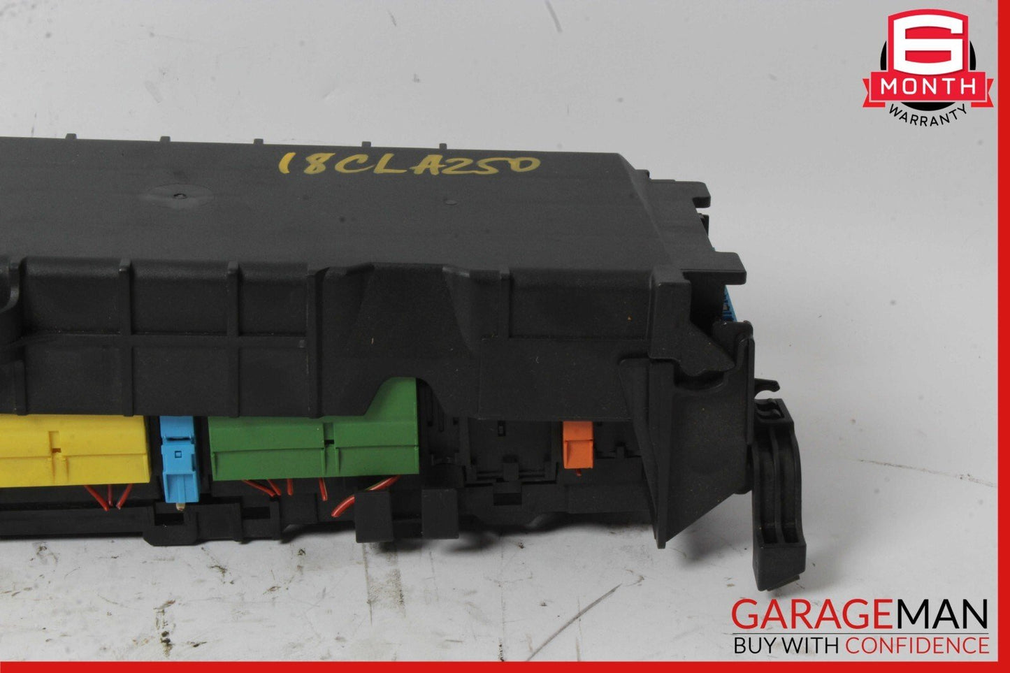 14-20 Mercedes W117 CLA250 GLA250 Front Interior Relay Fuse Box 2465402614 OEM