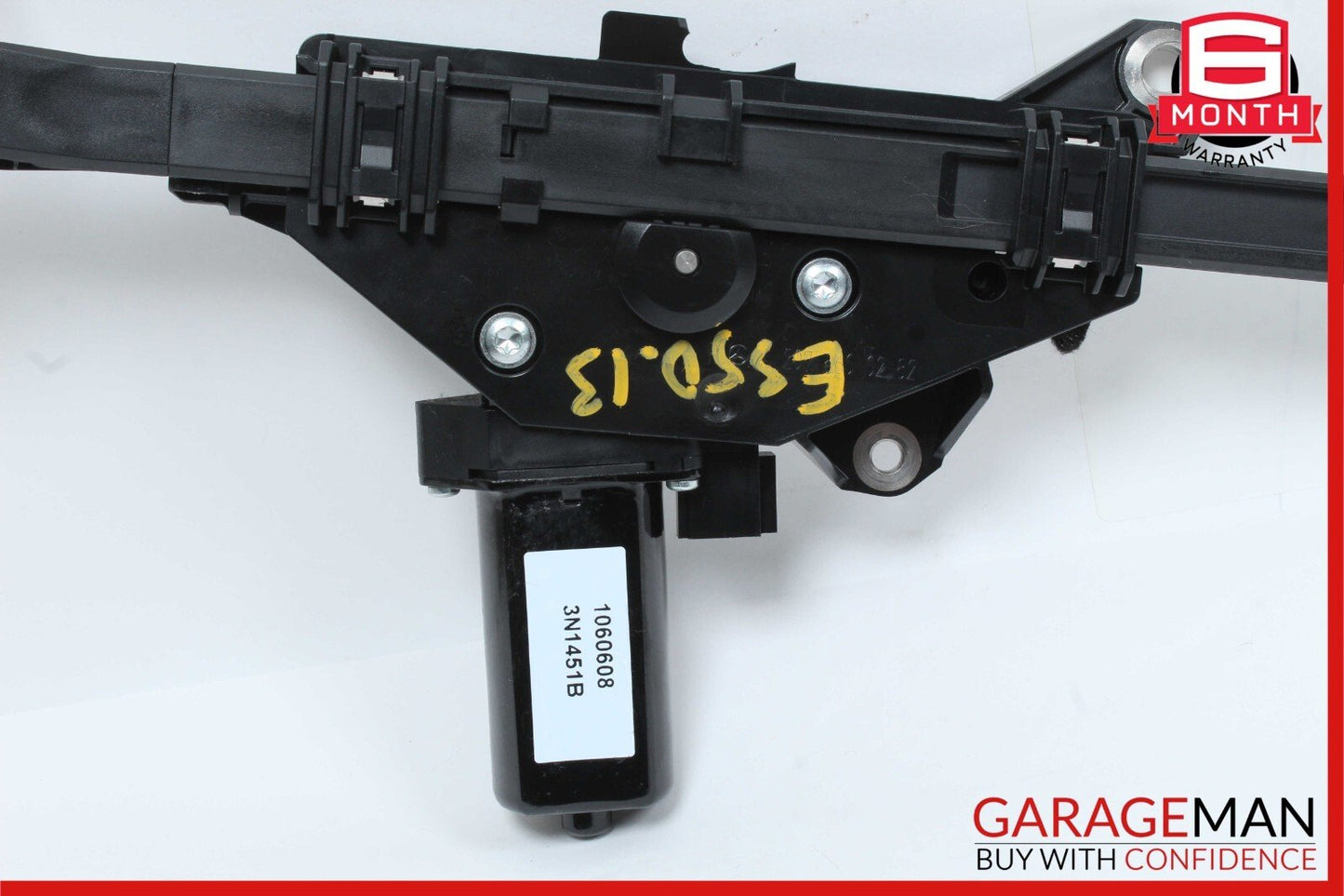 10-16 Mercedes W207 E350 E550 Front Right Seat Belt Feeder Retractor Assembly