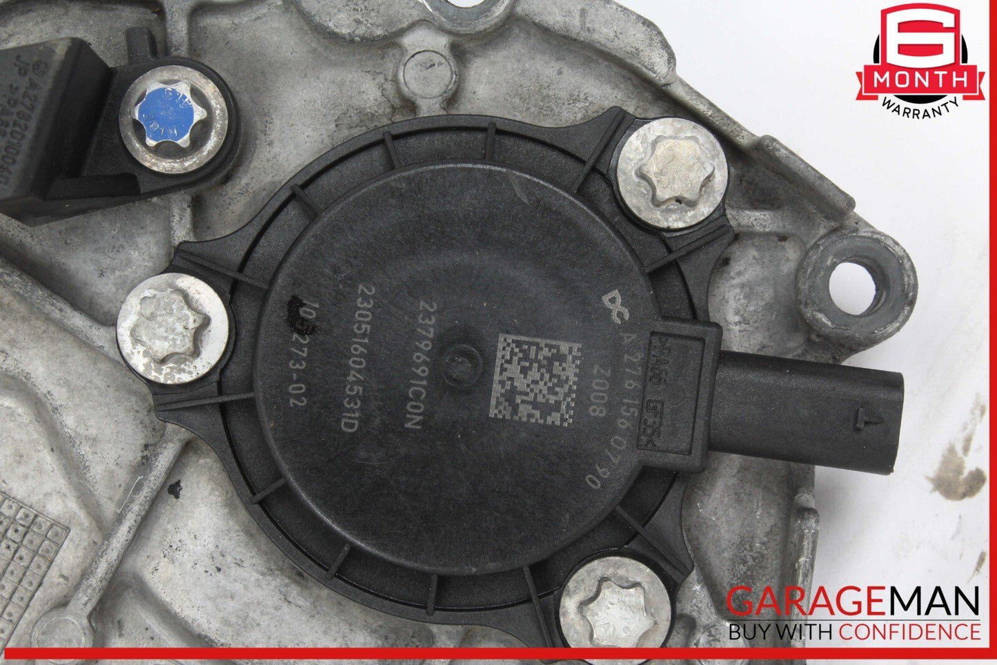 12-18 Mercedes W218 CLS550 Front Right/Left Engine Timing Chain Plate