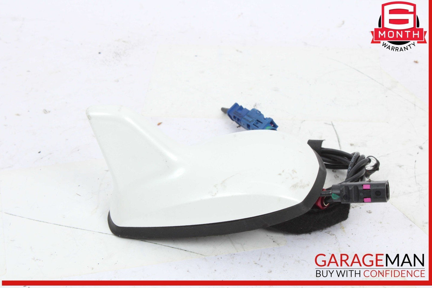 11-17 Mercedes W207 E350 E500 E500 Shark Fin Radio Antenna White 2078201375 OEM