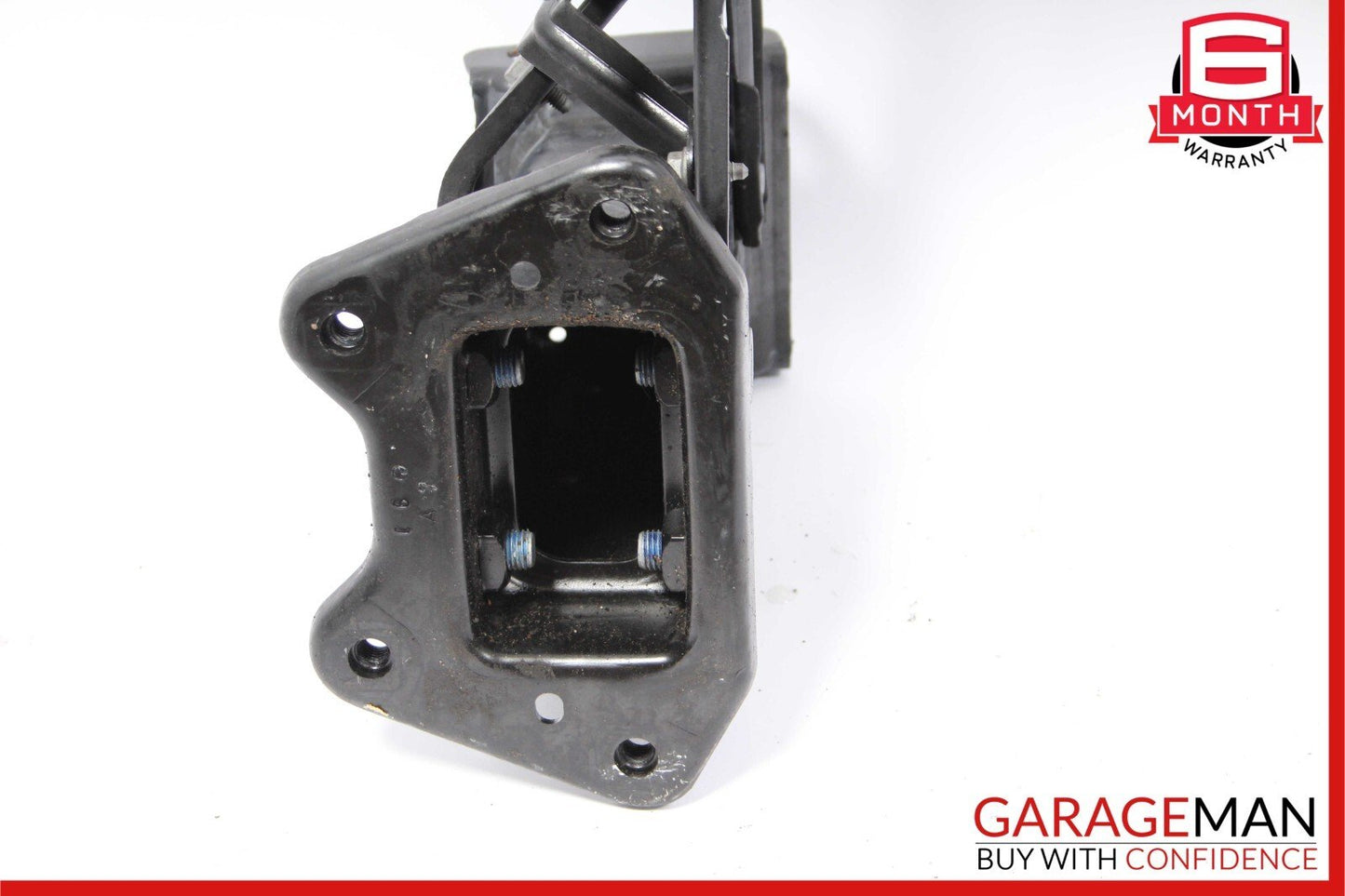 07-13 Mercedes W221 S400 Front Bumper Reinforcement Support Bracket Assembly