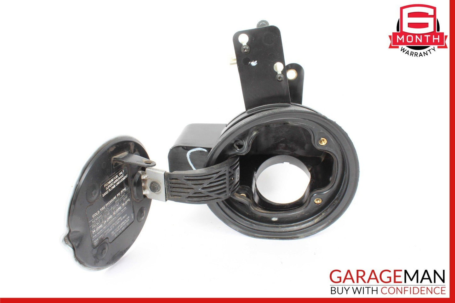 98-05 Mercedes W163 ML500 ML350 Fuel Tank Filler Neck Housing 1636300567 OEM