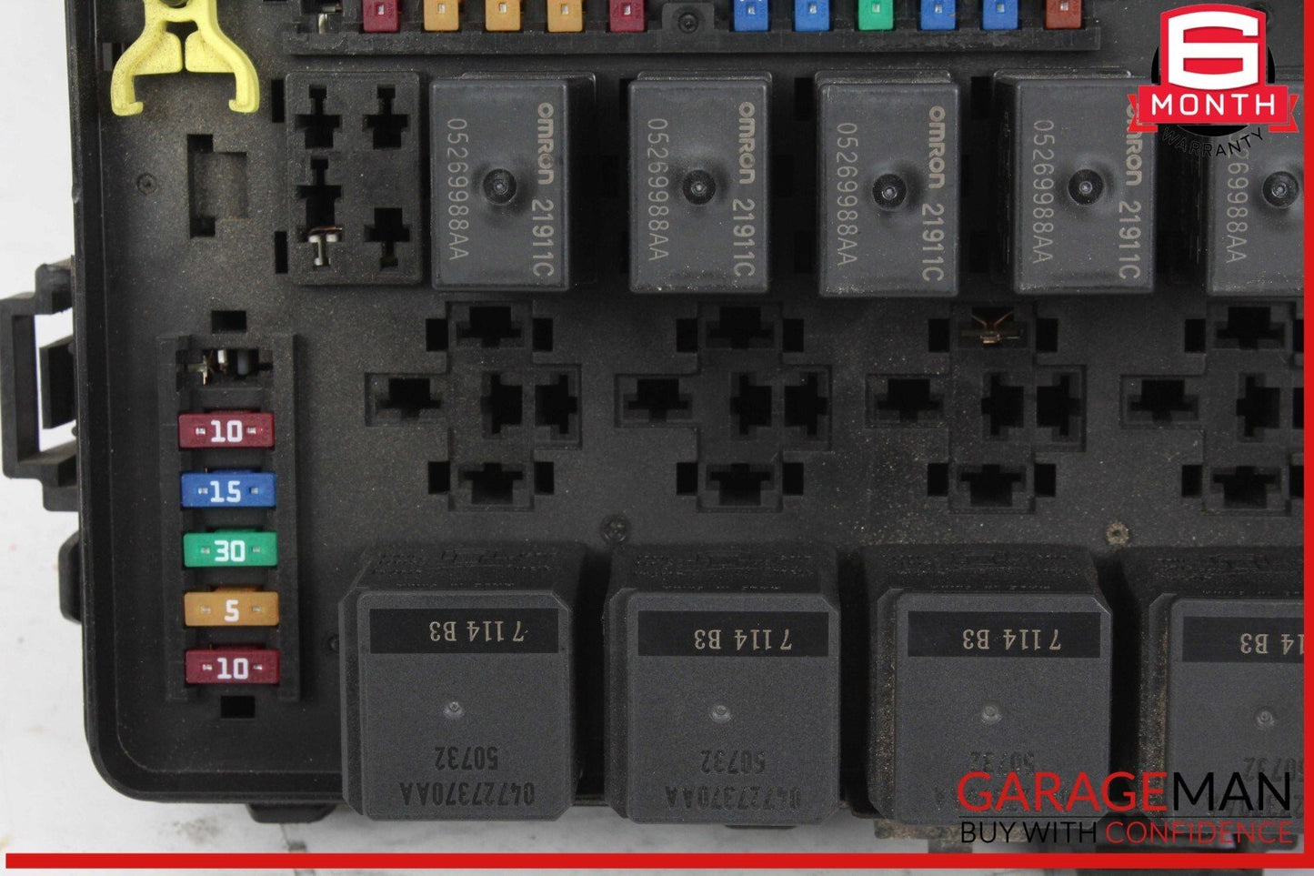 17-20 Maserati Levante M161 Relay Junction Fuse Box 670101390 OEM