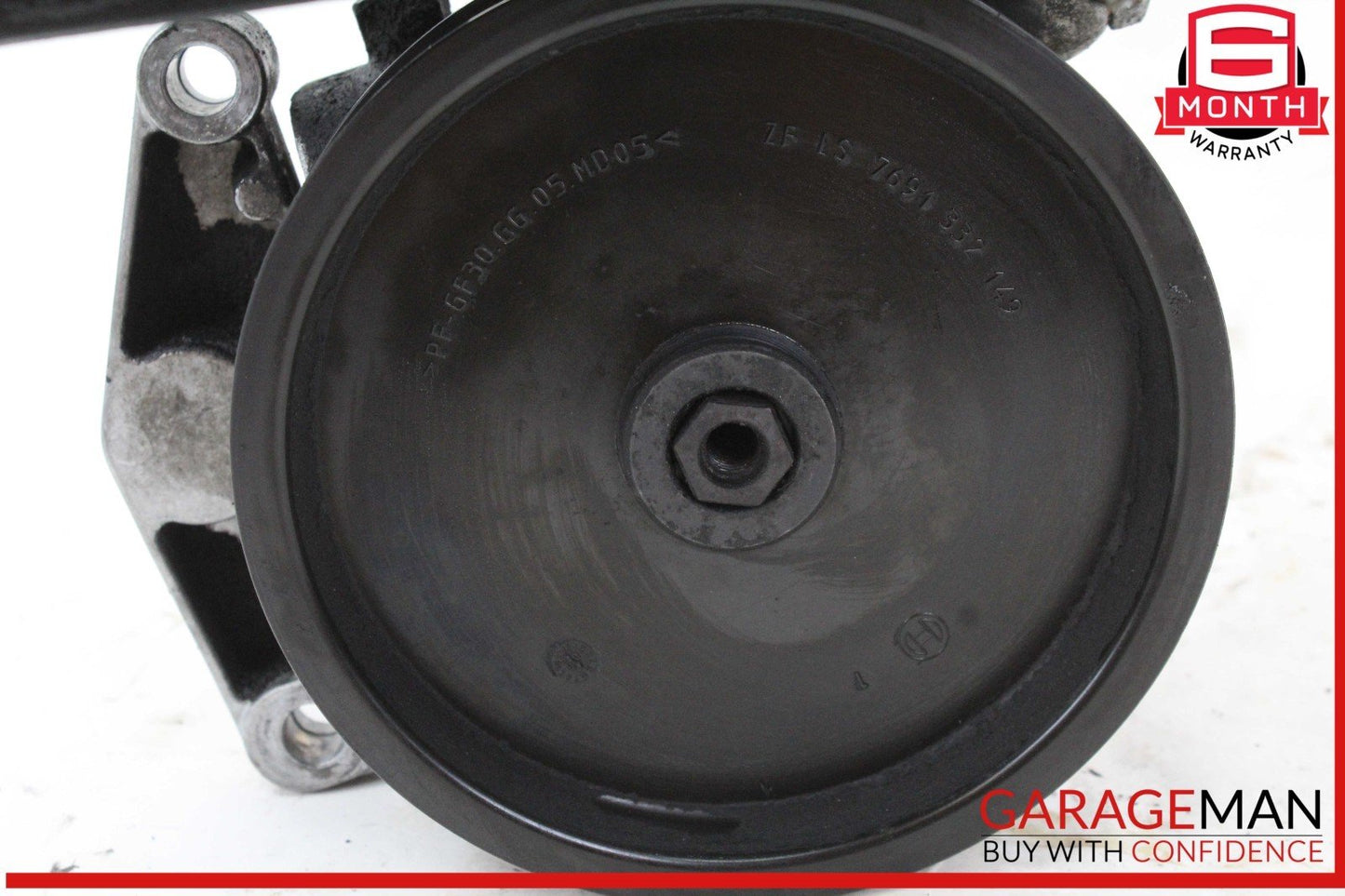 08-14 Mercedes W211 E350 Power Steering Pump Reservoir Assembly 0064665801 OEM