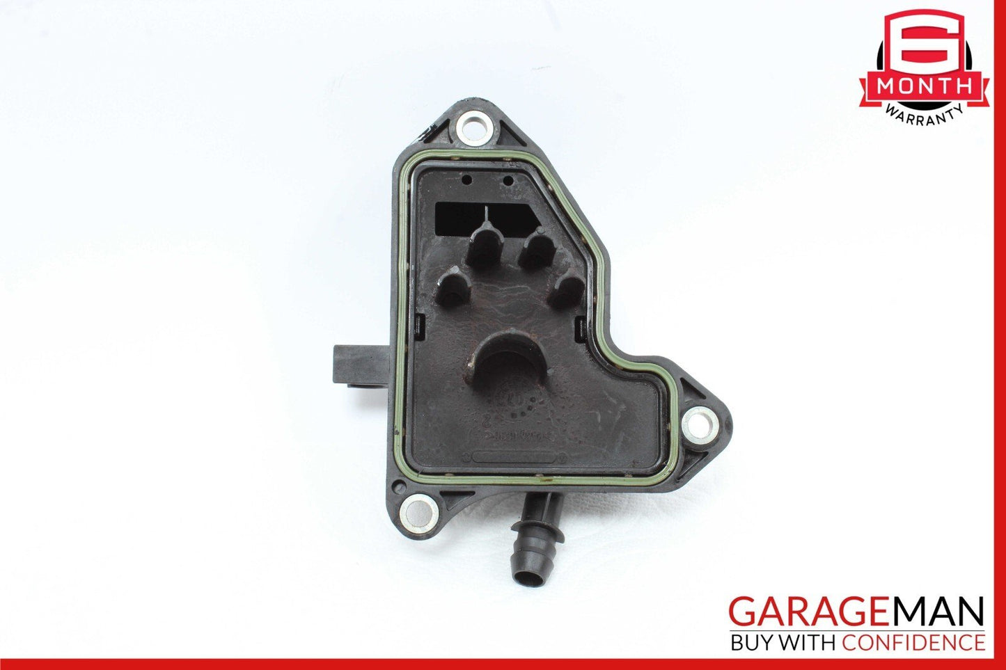 06-15 Mercedes W211 E350 SLK300 C300 Engine Oil Separator Cover 2720160134 OEM