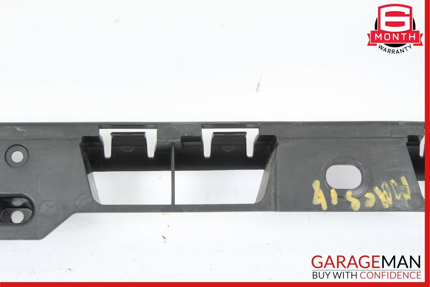 15-23 Porsche Macan S 95 Rear Right Sideskirt Rocker Molding Bracket 95B853538