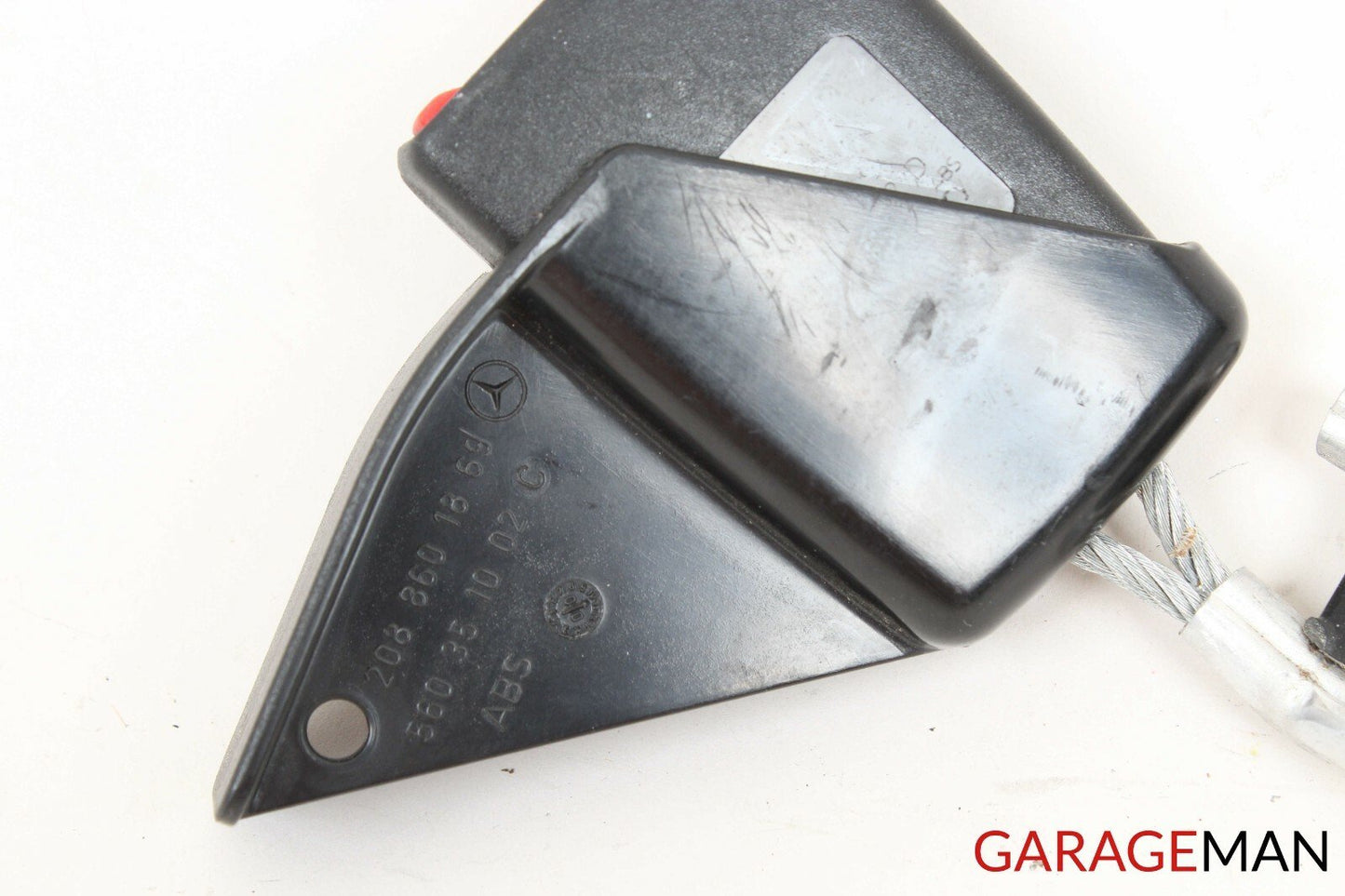 98-03 Mercedes W208 CLK320 CLK55 AMG Rear Right Side Seatbelt Seat Belt Buckle