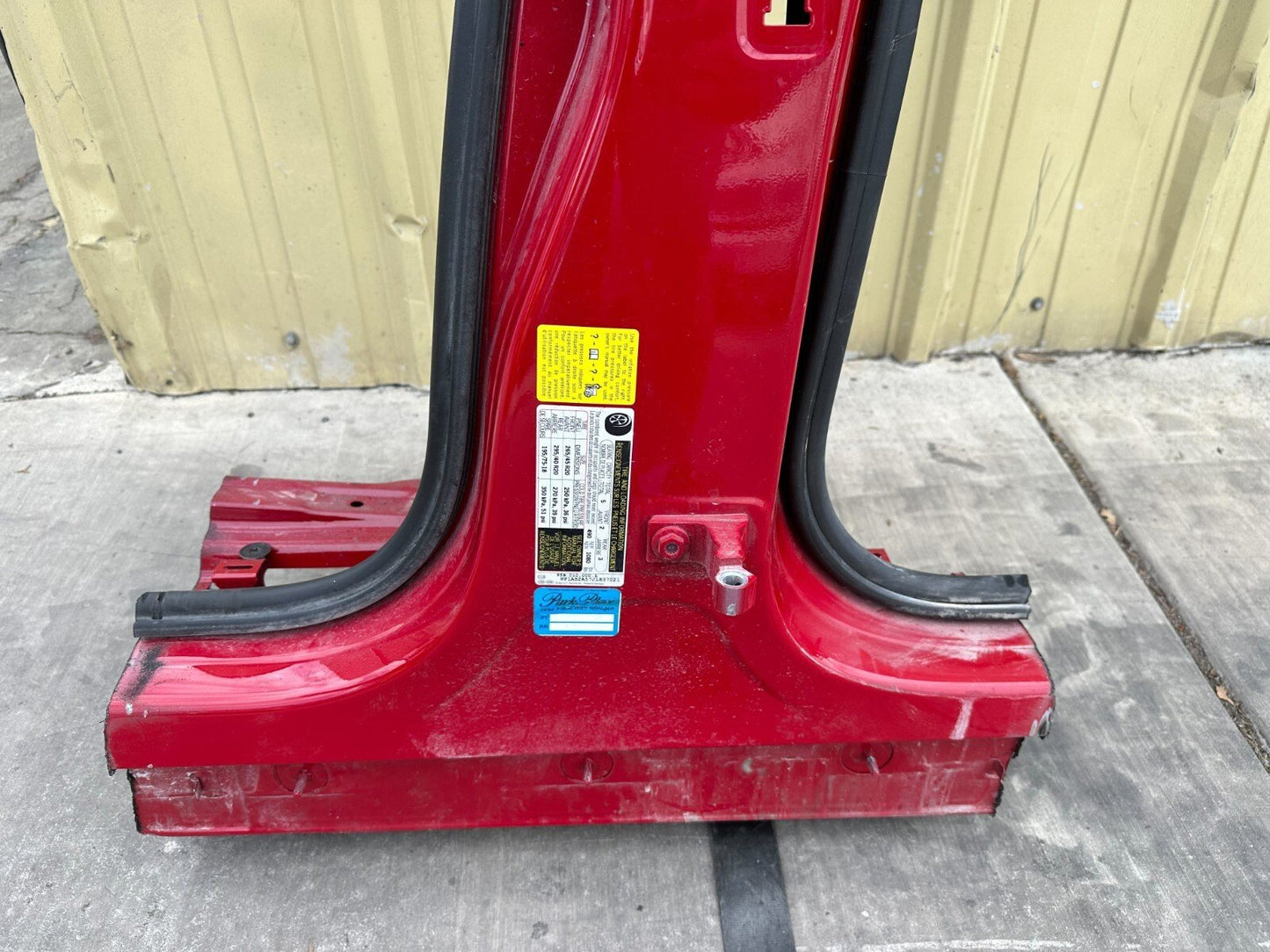 15-18 Porsche Macan 95B Left Side Exterior Body Pillar Frame Cut Assembly OEM