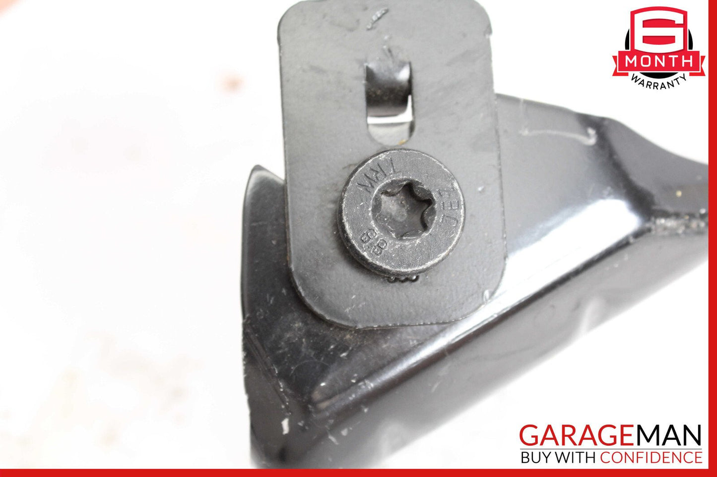 17-19 Alfa Romeo Giulia Front Left Side Seat Belt Seatbelt Receiver Buckle OEM