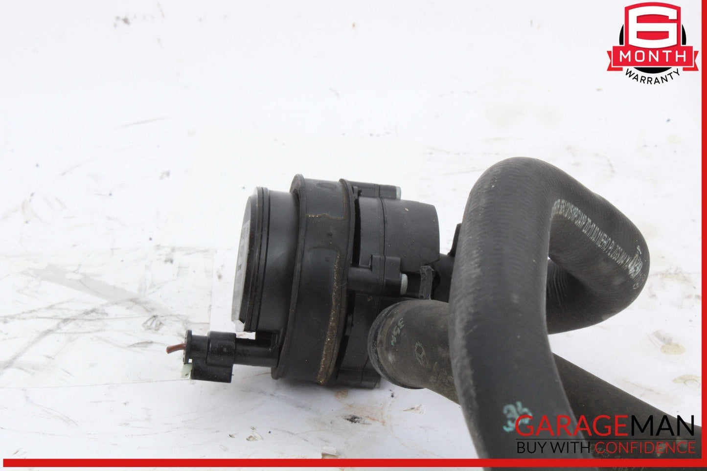 14-19 Mercedes W117 CLA250 GLA250 Auxiliary Water Pump Assembly 2465010458 OEM