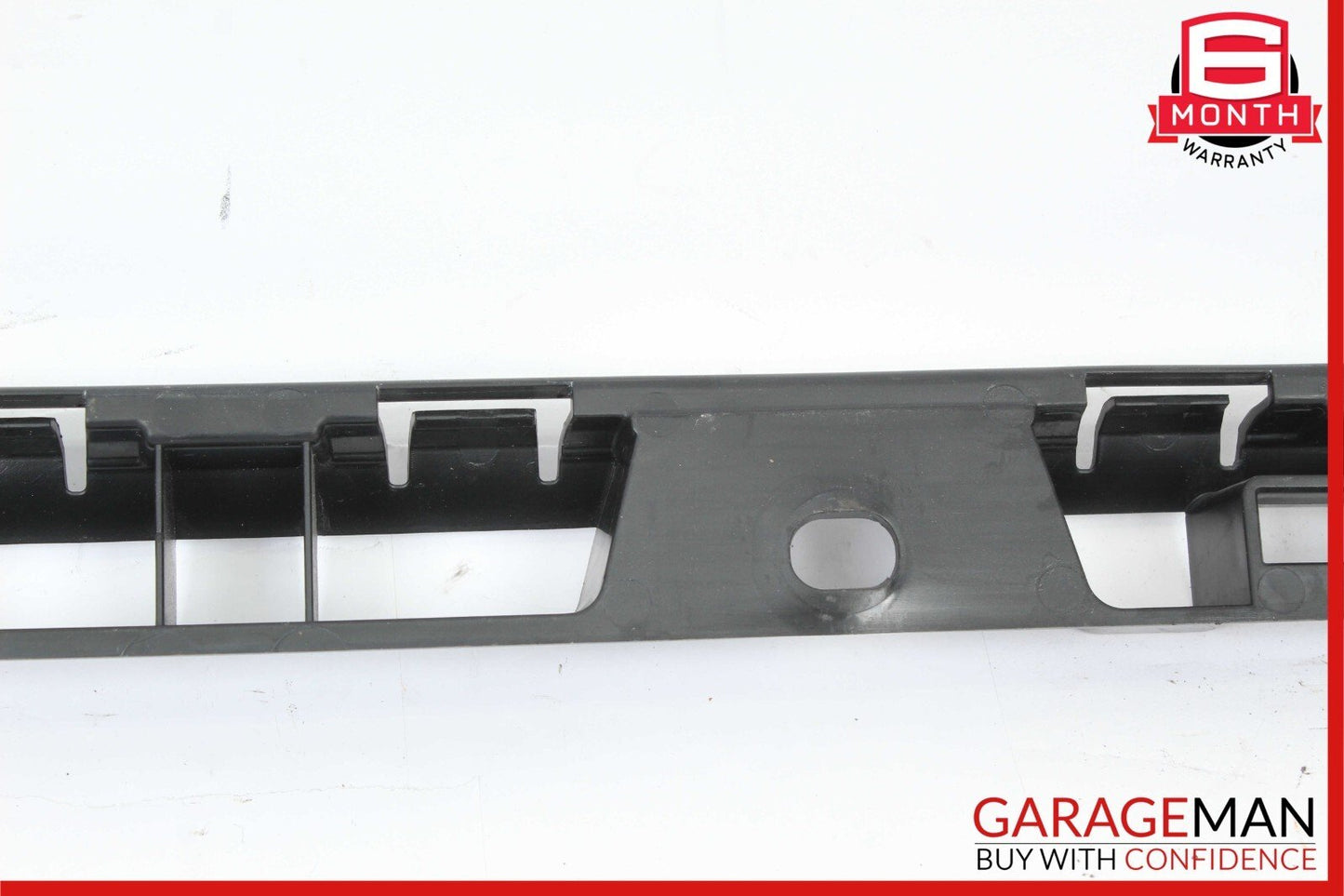 15-23 Porsche Macan S 95 Front Right Sideskirt Rocker Molding Bracket 95B853558C