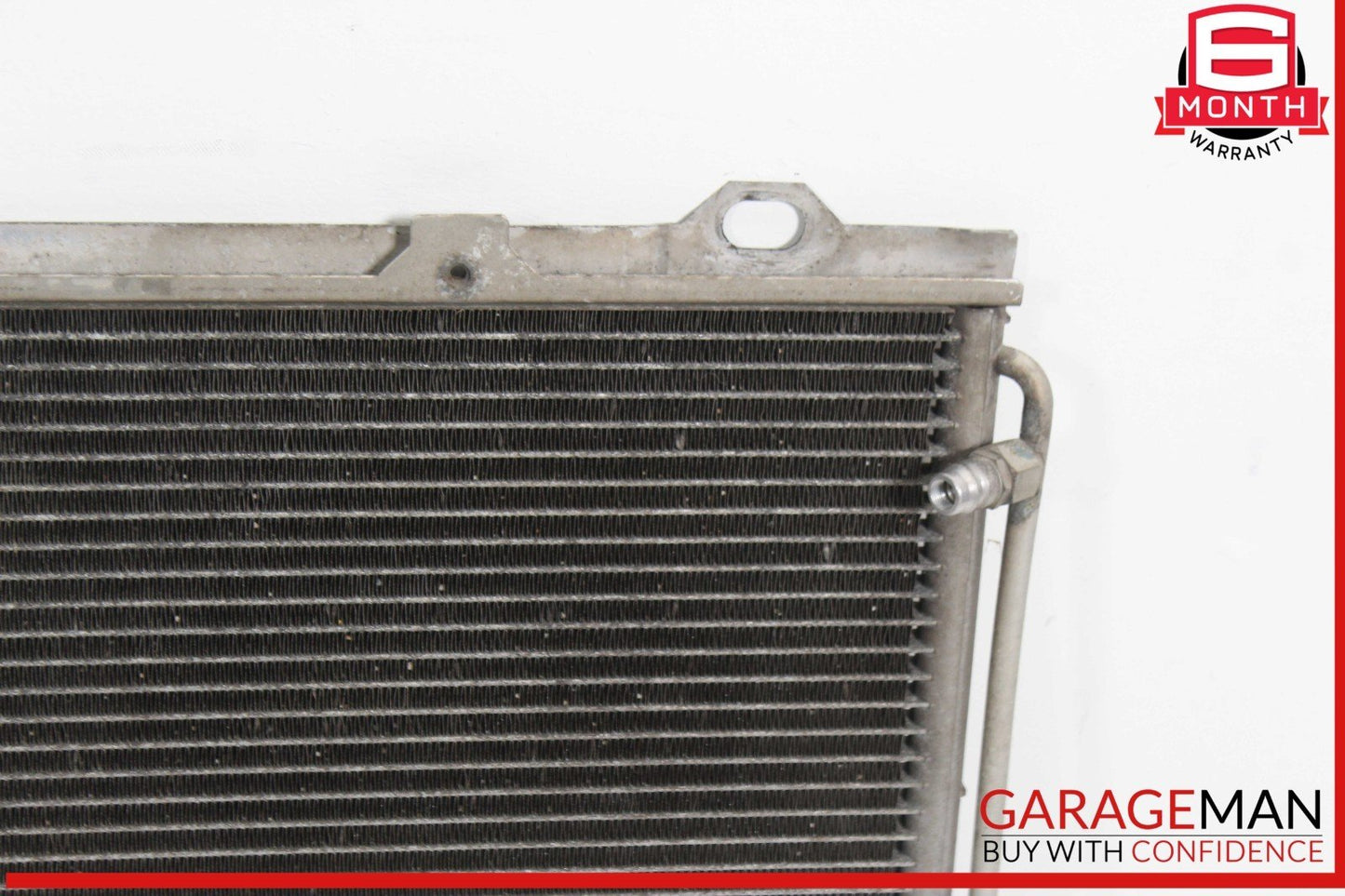 98-02 Mercedes W210 E320 Engine Cooling Radiator Assembly 2105001203 OEM