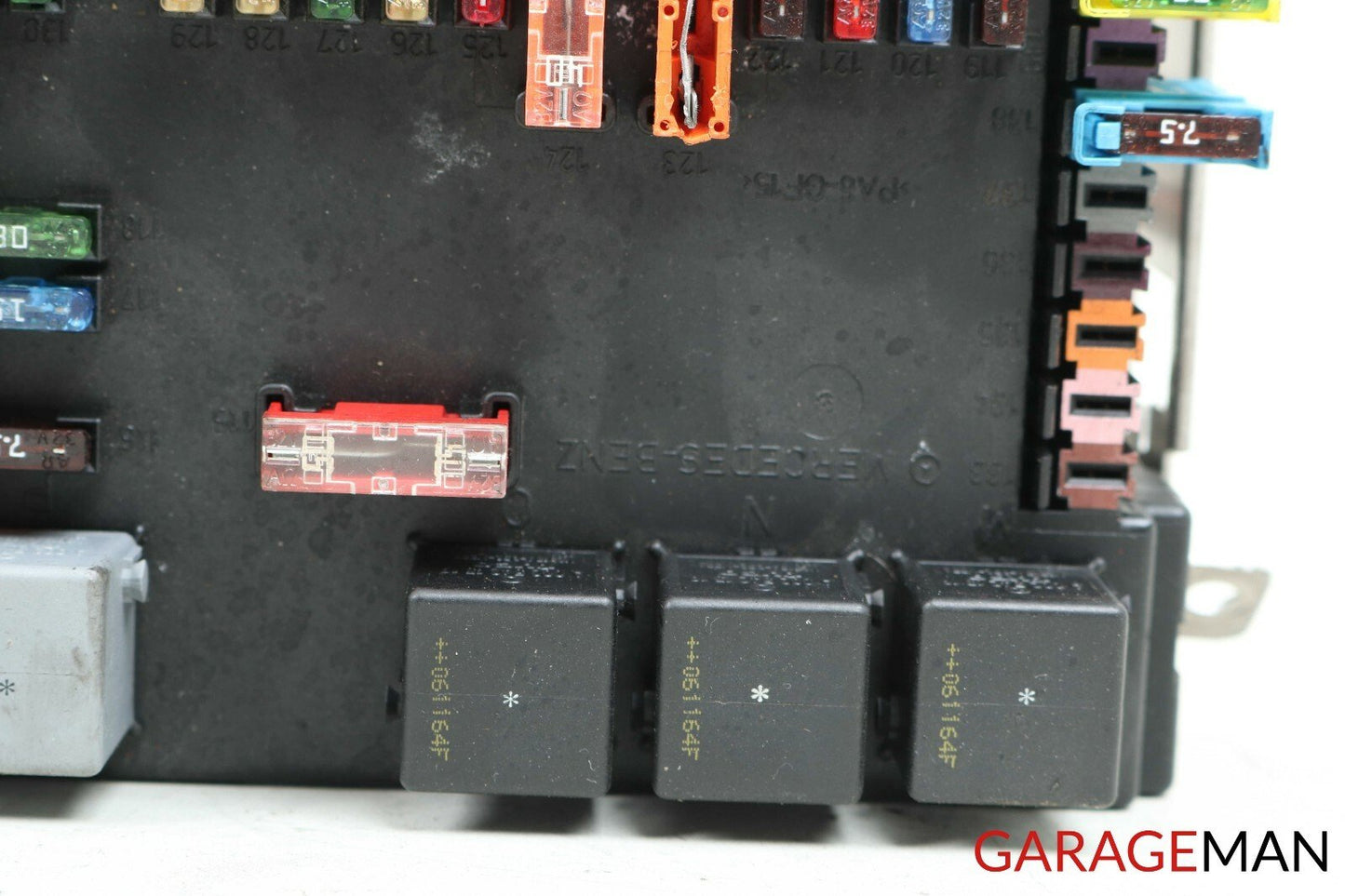07-13 Mercedes W221 S550 CL550 Rear Trunk Fuse Box Relay Block Q02 OEM