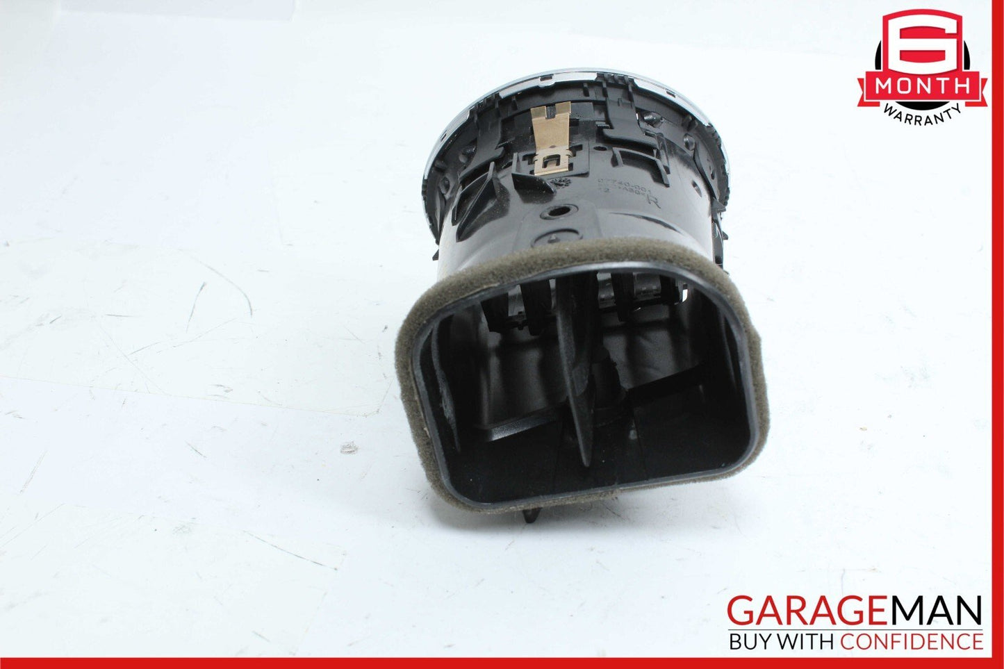 12-14 Mercedes W204 C250 C300 C350 Dash AC A/C Air Vent Grill Right Side OEM